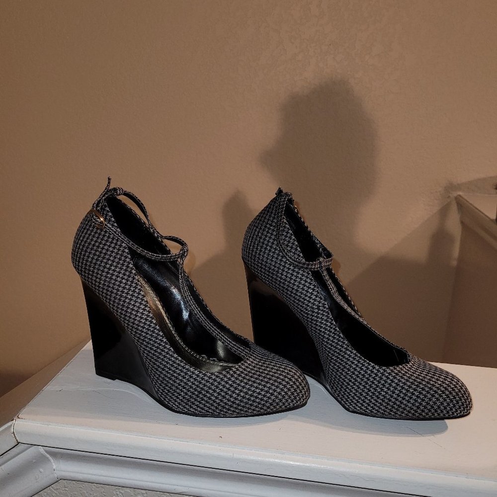 T-strap maryjanes